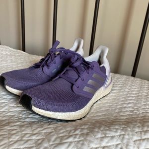 Purple Adidas running shoe, lightly worn. 8.5 womens